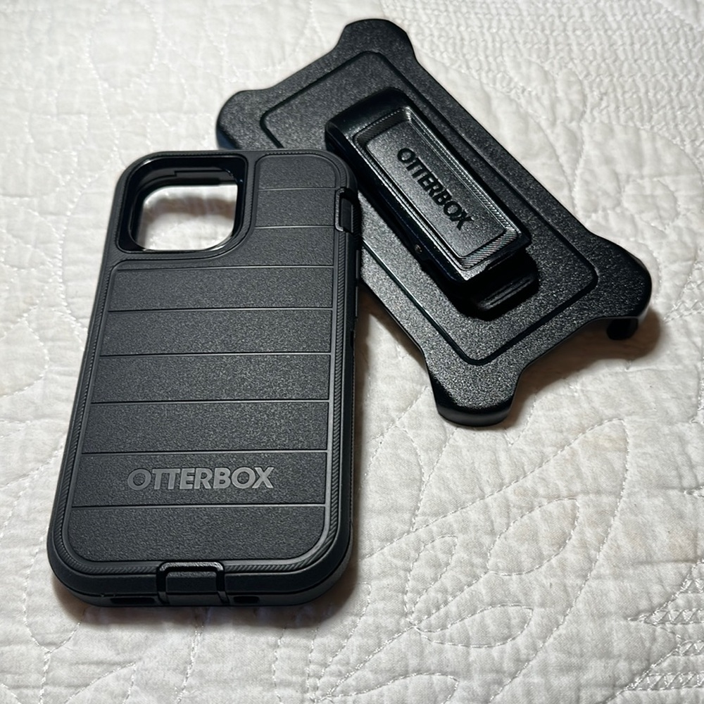 OtterBox defender pro for Apple iPhone 13 mini black